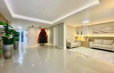 Imagem: O apartamento possui 3 Dormitórios, 1 Banheiro, 2 Vagas na