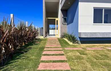 Imagem 2: Casa à Venda em Imbituba 3 Quartos, Suíte Financiável Loteamento Bosque...