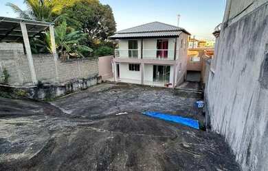 Imagem: A casa à venda possui 5 Dormitórios, 5 Banheiros, 5 Vagas
