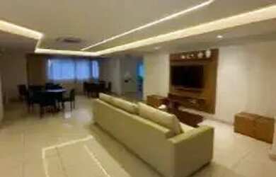 Imagem: O apartamento possui 2 Dormitórios, 2 Banheiros, 2 Vagas na