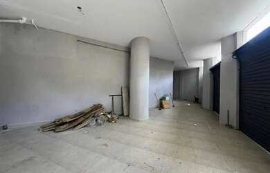 Imagem: O depósito possui 199m² de Área e está localizado em Centro