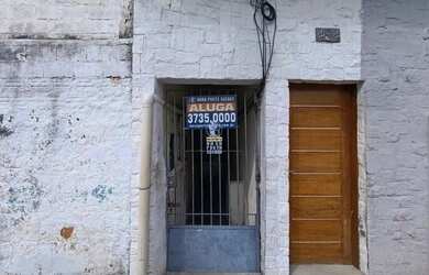 Imagem: A casa para alugar possui 1 Dormitório, 1 Banheiro, 60m² de