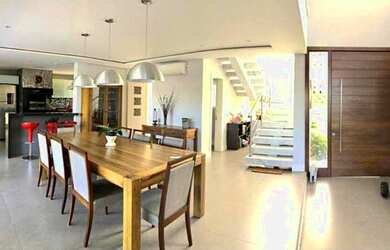 Imagem: A casa em condomínio possui 3 Dormitórios, 5 Banheiros, 5