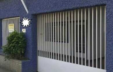 Imagem: A casa possui 3 Dormitórios, 3 Banheiros, 5 Vagas na garagem