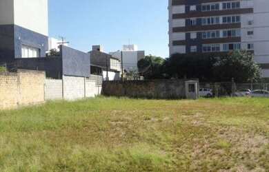 Imagem: O terreno e está localizado em Tristeza, Porto Alegre para