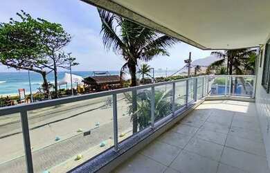 Imagem: O apartamento possui 3 Dormitórios, 3 Banheiros, 2 Vagas na