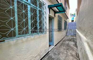 Imagem: A casa possui 2 Dormitórios, 1 Banheiro, 70m² de Área e