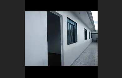 Imagem: A casa em condomínio possui 1 Dormitório, 1 Banheiro, 40m²