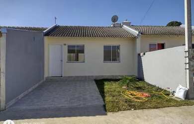 Imagem: A casa em condomínio possui 2 Dormitórios, 1 Banheiro, 2 Vagas