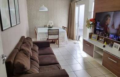 Imagem: A casa em condomínio possui 2 Dormitórios, 1 Banheiro, 2 Vagas