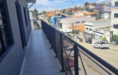 Imagem: O depósito possui 2 Vagas na garagem, 300m² de Área e está
