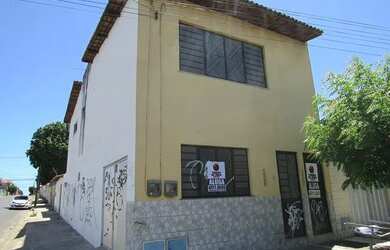 Imagem: A casa possui 2 Dormitórios, 1 Banheiro, 60m² de Área e