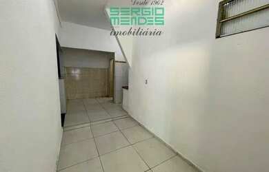 Imagem: A casa possui 1 Dormitório, 1 Banheiro, 55m² de Área e está