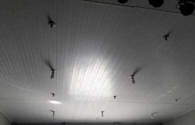 Imagem: A casa possui 5 Dormitórios, 4 Banheiros, 5 Vagas na garagem