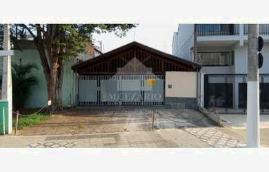 Imagem: A casa possui 2 Dormitórios, 1 Banheiro, 3 Vagas na garagem