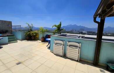 Imagem: O apartamento na cobertura possui 5 Dormitórios, 4 Banheiros