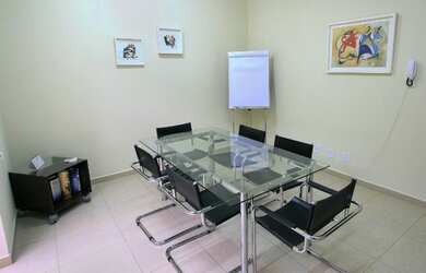 Imagem: O depósito possui 1 Vaga na garagem, 35m² de Área e está