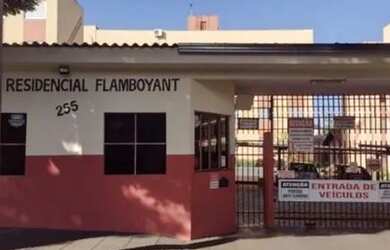 Imagem: O apartamento possui 3 Dormitórios, 1 Banheiro, 1 Vaga na garagem