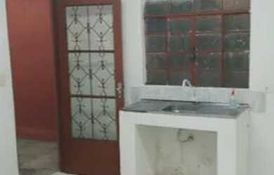 Imagem: A casa possui 1 Dormitório, 1 Banheiro, 40m² de Área e está