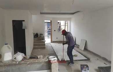 Imagem: A casa possui 2 Dormitórios, 2 Banheiros, 1 Vaga na garagem