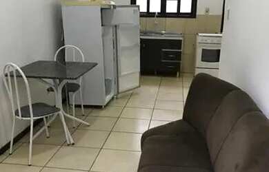 Imagem: O apartamento possui 1 Dormitório, 1 Banheiro, 1 Vaga na garagem