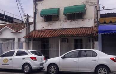 Imagem: A casa possui 5 Dormitórios, 3 Banheiros, 294.740m² de Área