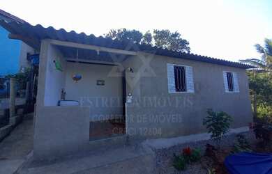 Imagem: A casa possui 1 Dormitório, 1 Banheiro, 1 Vaga na garagem e