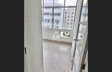 Imagem 11: Apartamento com Sala, Quarto, Banheiro e Cozinha em Copacabana