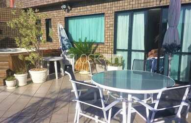 Imagem: O apartamento na cobertura possui 3 Dormitórios, 3 Banheiros