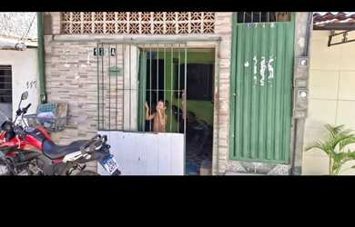 Imagem: A casa possui 3 Dormitórios, 1 Banheiro, 1 Vaga na garagem