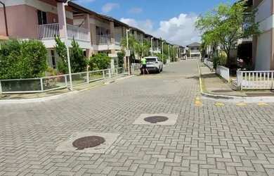 Imagem: A casa em condomínio possui 3 Dormitórios, 3 Banheiros, 2