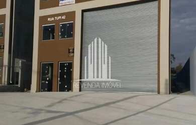 Imagem: O depósito possui 5 Vagas na garagem, 970m² de Área e Imóvel