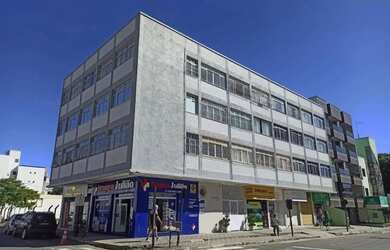 Imagem: O apartamento possui 1 Dormitório, 1 Banheiro, 40m² de Área