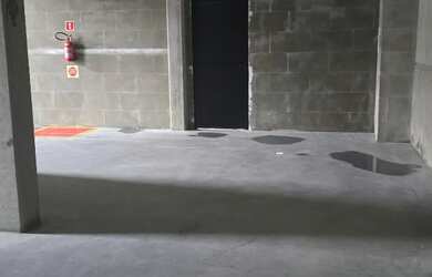 Imagem 10: Locação Comercial - Sala com 2 pisos e 201m² e 2 banheiros - Balneário...