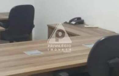 Imagem: O depósito possui 80m² de Área e está localizado em Barra