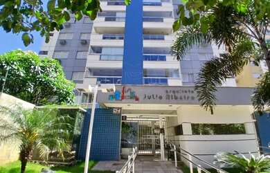 Imagem: O apartamento possui 3 Dormitórios, 1 Banheiro, 2 Vagas na