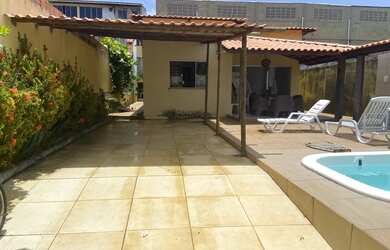 Imagem 9: Portal de Arembepe. Piscina, Churrasqueira, Acomodam 10 pessoaseGuarda...