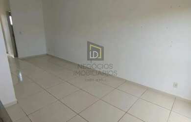 Imagem: A casa possui 2 Dormitórios, 1 Banheiro, 1 Vaga na garagem