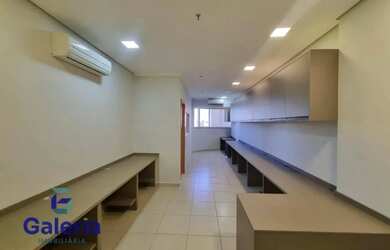 Imagem: O depósito possui 1 Vaga na garagem, 51m² de Área e está