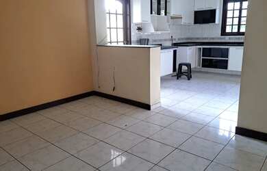 Imagem 5: F2539 Casa no Centro de Arsenal com 4 Quartos - Fator Imóveis