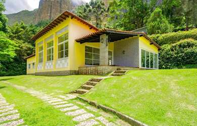 Imagem: Casa com 4 quartos em condomínio em Araras, Petrópolis