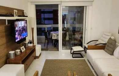 Imagem: O apartamento possui 3 Dormitórios, 1 Banheiro, 2 Vagas na