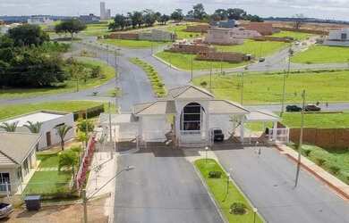 Imagem: O terreno possui 200m² de Área e está localizado em Jardim