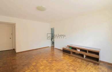 Imagem: O apartamento possui 3 Dormitórios, 2 Banheiros, 1 Vaga na