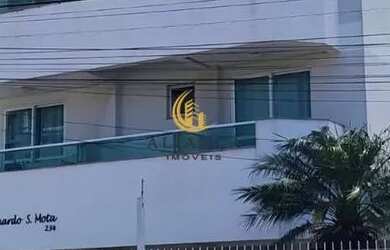 Imagem: O apartamento possui 3 Dormitórios, 1 Banheiro, 1 Vaga na garagem