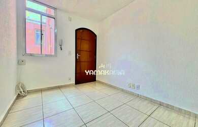 Imagem: O apartamento possui 2 Dormitórios, 1 Banheiro, 1 Vaga na garagem