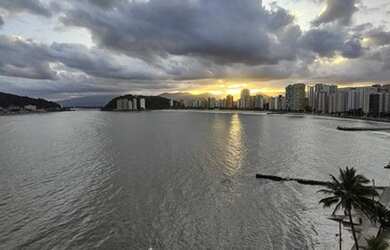 Imagem: O apartamento possui 2 Dormitórios, 2 Banheiros, 3 Vagas na