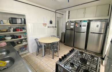 Imagem: O quarto possui Área de serviço e está localizado em Itararé