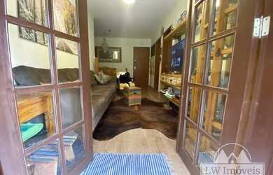 Imagem: O apartamento possui 4 Dormitórios, 2 Banheiros, 1 Vaga na