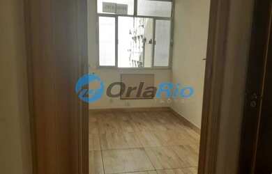 Imagem: A kitnet possui 1 Dormitório, 1 Banheiro, 38m² de Área e